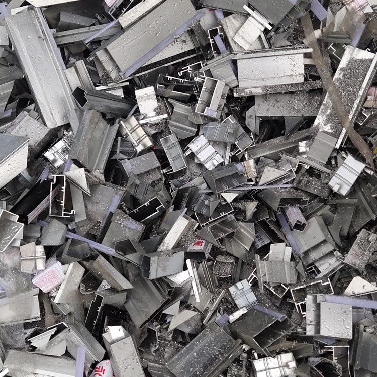 大量回收稀有金属利用的去污与磁选