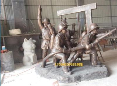 深圳龙华新区广场玻璃钢消防员雕塑