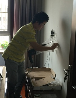 上海上门安装电视挂架伸缩旋转支架