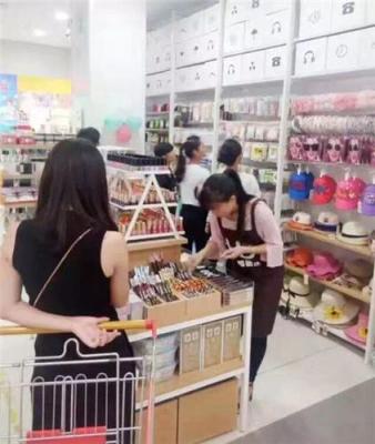 選擇韓都優(yōu)品時尚休閑百貨讓你創(chuàng)業(yè)無憂
