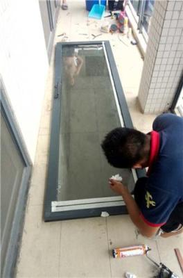 广州安装玻璃门维修玻璃门简和专业技术