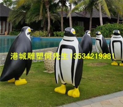 中卫别墅装饰玻璃钢企鹅雕塑