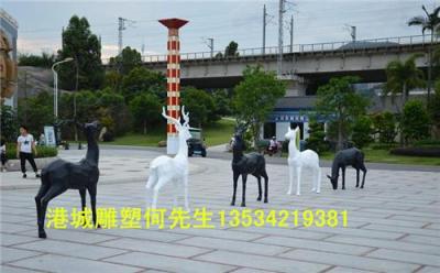 深圳玻璃钢几何抽象鹿雕塑