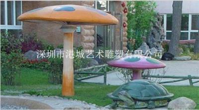 湖北武汉市江岸区楼盘装饰玻璃钢蘑菇雕塑