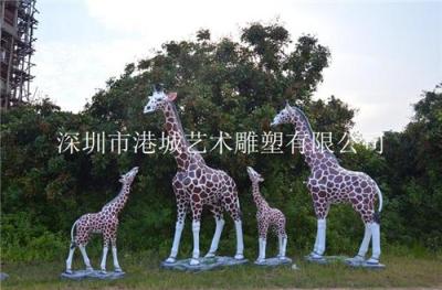 山西太原景区室外落地玻璃钢长颈鹿雕塑