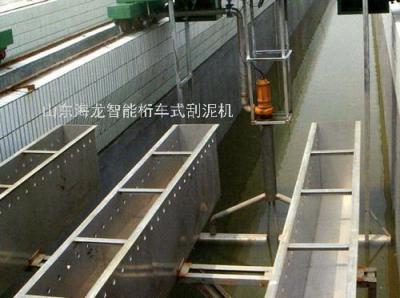 桁车式刮泥机 污水处理设备公司 山东海龙