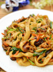 東莞食堂承包/工廠職工喜愛的飯?zhí)贸邪鼘＜?/></a>
                    </div>
                    <p class=