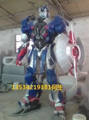 广东深圳市南山区玻璃钢机器人大黄蜂雕塑