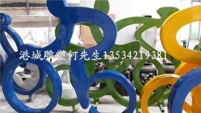 广东广州市天河区玻璃钢运动抽象人物雕塑