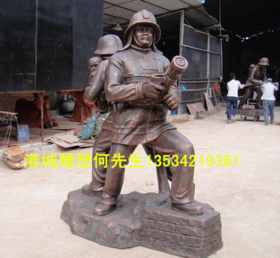 广东广州消防宣传玻璃钢消防员人像雕塑
