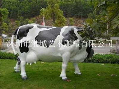 河北邢台公园绿地玻璃钢奶牛雕塑