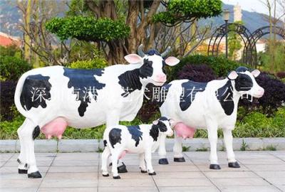 宁夏银川别墅庭院玻璃钢仿真奶牛雕塑
