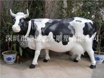 河北邢台公园绿地玻璃钢奶牛雕塑