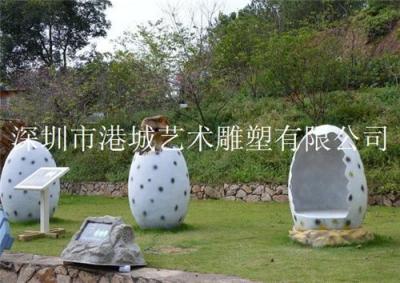 广西防城港个性造型玻璃钢蛋壳雕塑