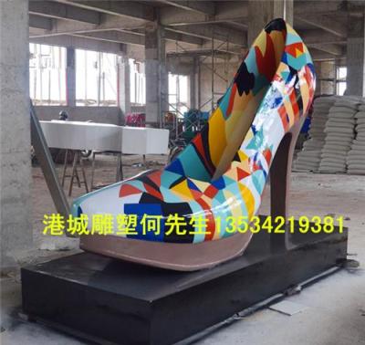 宁夏银川商场装饰玻璃钢高跟鞋雕塑