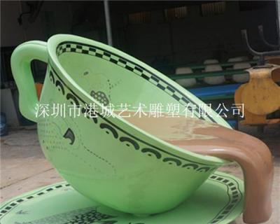 广东东莞商场创意实用休闲椅玻璃钢茶杯雕塑