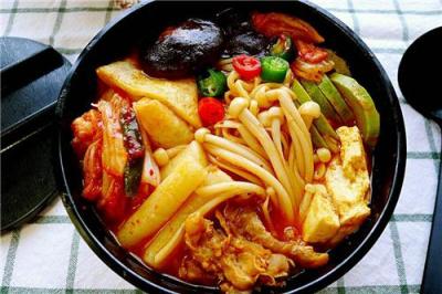 麻辣燙底料代加工批發(fā)定制麻辣燙料包