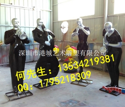 宁夏银川玻璃钢乐队弹奏音乐抽象人物雕塑