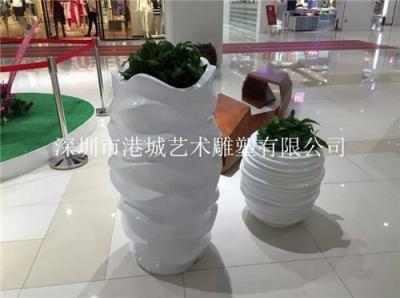 广东深圳诚意推荐玻璃钢花盆花瓶雕塑