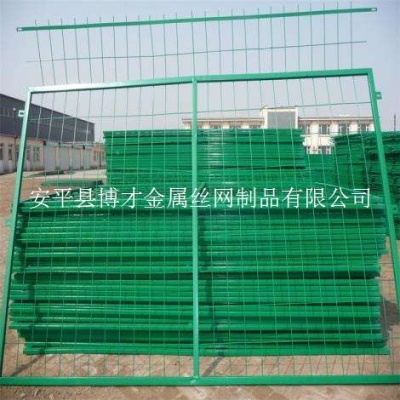 沈阳铁丝网围栏多少钱一米 圈地围栏网批发