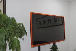 广州千变42寸广告机生产厂家