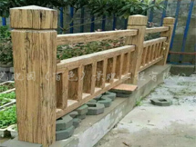 湖南郴州新型仿木护栏