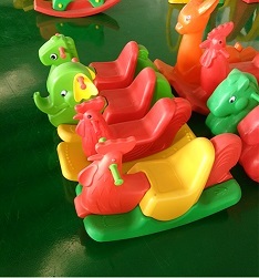 幼儿园塑料玩具批发
