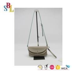深圳禮品皮具廠家 訂制贈(zèng)品單肩斜挎小包