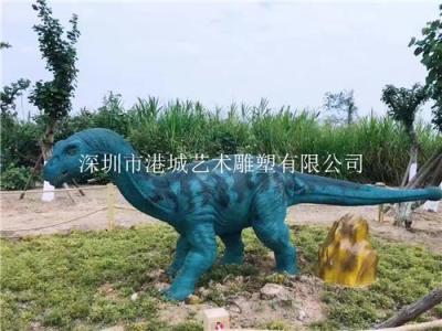 海南三亚绿地草坪仿真玻璃钢恐龙雕塑