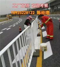 广东深圳市政道路护栏作用大 不要随意破坏