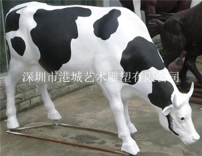 吉林松原农场草地食草玻璃钢奶牛雕塑