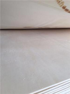 7厘单面漂白杨木多层板胶合板包装板木板材