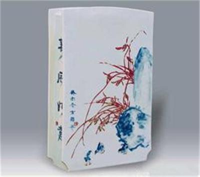 青花釉里红瓷板画怎样能卖高价