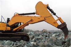 挖掘机原装臂改装岩石臂 厂家改装重型岩石