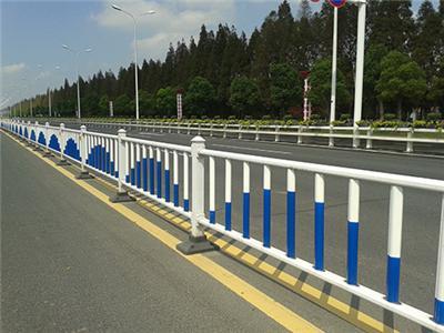 泰安道路圍欄護欄定做安裝泰安欄桿泰安宏凱