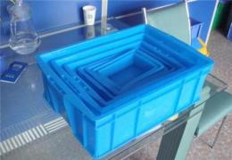 泥城塑料制品回收工厂报废塑料箱子回收