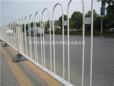 现货供应M型京式护栏 16圆钢圆管护栏