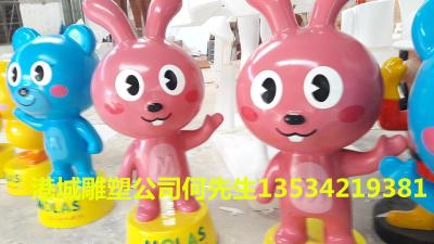 台湾甜品店连锁玻璃钢卡通公仔小白兔雕塑