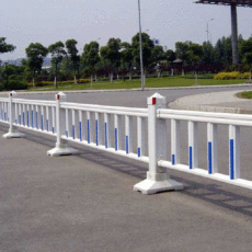 人行道锌钢市政护栏网莱邦京式锌钢道路护栏