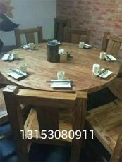 济宁生产老榆木餐桌饭店餐桌的厂家