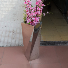 不锈钢扭曲花盆 创意花器