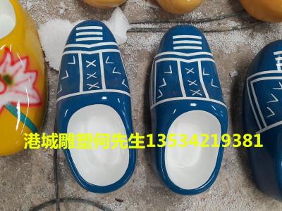 沈阳市婚庆绿化玻璃钢拖鞋雕塑生产厂家
