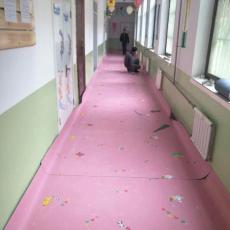 鲁川源塑胶地板耐磨防水幼儿园医院卡通地板