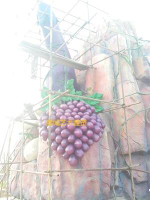 供应蔬菜瓜果基地装饰玻璃钢葡萄雕塑价格