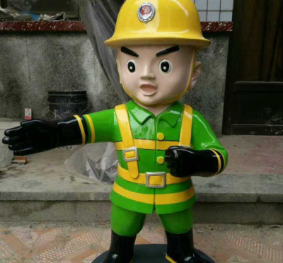 龙城街道防火救灾教育玻璃钢卡通消防员雕塑