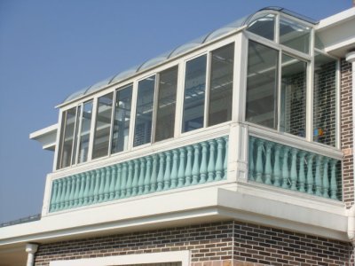 阳台装修经济实用的阳台阳光房