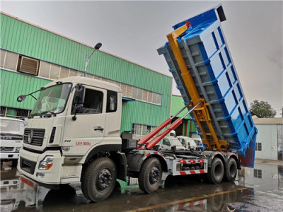 30吨装修垃圾车30吨建筑垃圾钩臂车多少钱