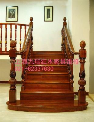 上海市木地板翘起整型专业修地板楼梯