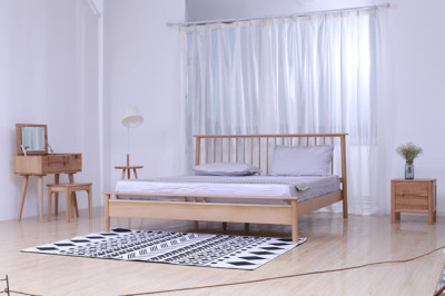 软装北欧卧室双人床刺绣背景墙手绘护墙板