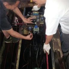 东莞油压机维修 油压机油缸拆卸清理 油路清